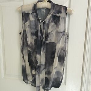 New York & Company Black and Gray Floral Blouse